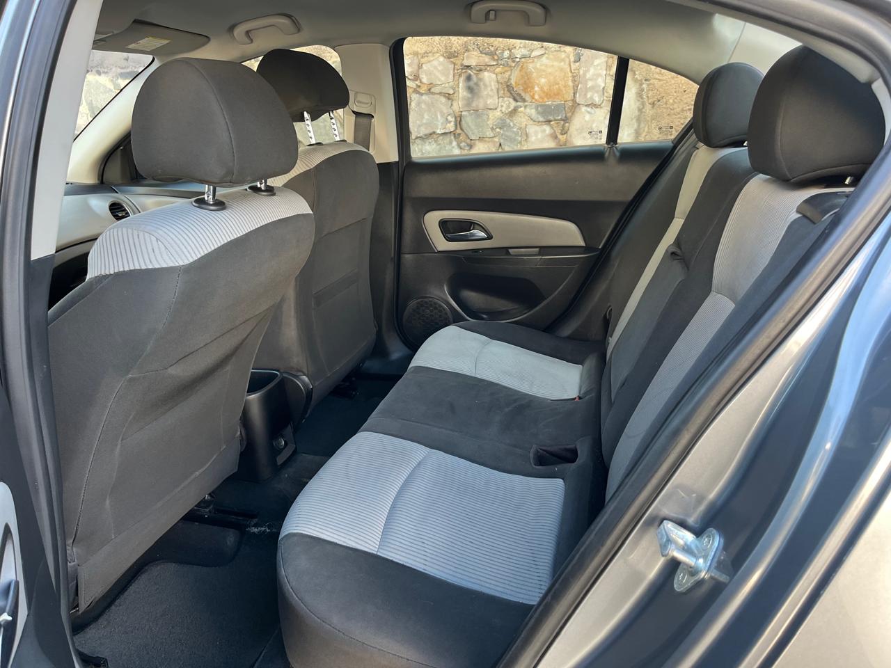 Chevrolet Cruze 2013 LS Manual Gris