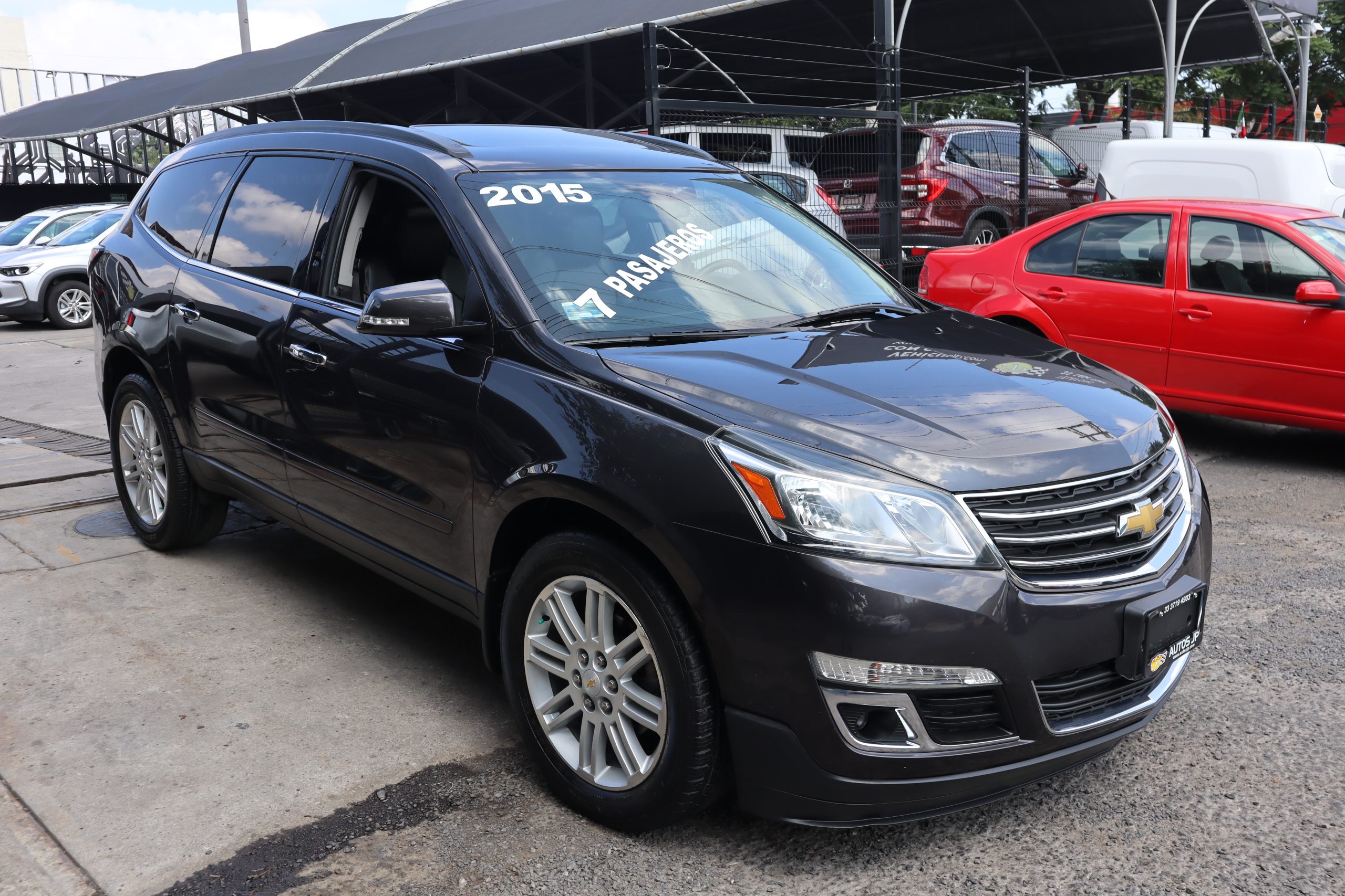 Chevrolet Traverse 2015 LT Piel con Quemacocos B Automático Gris