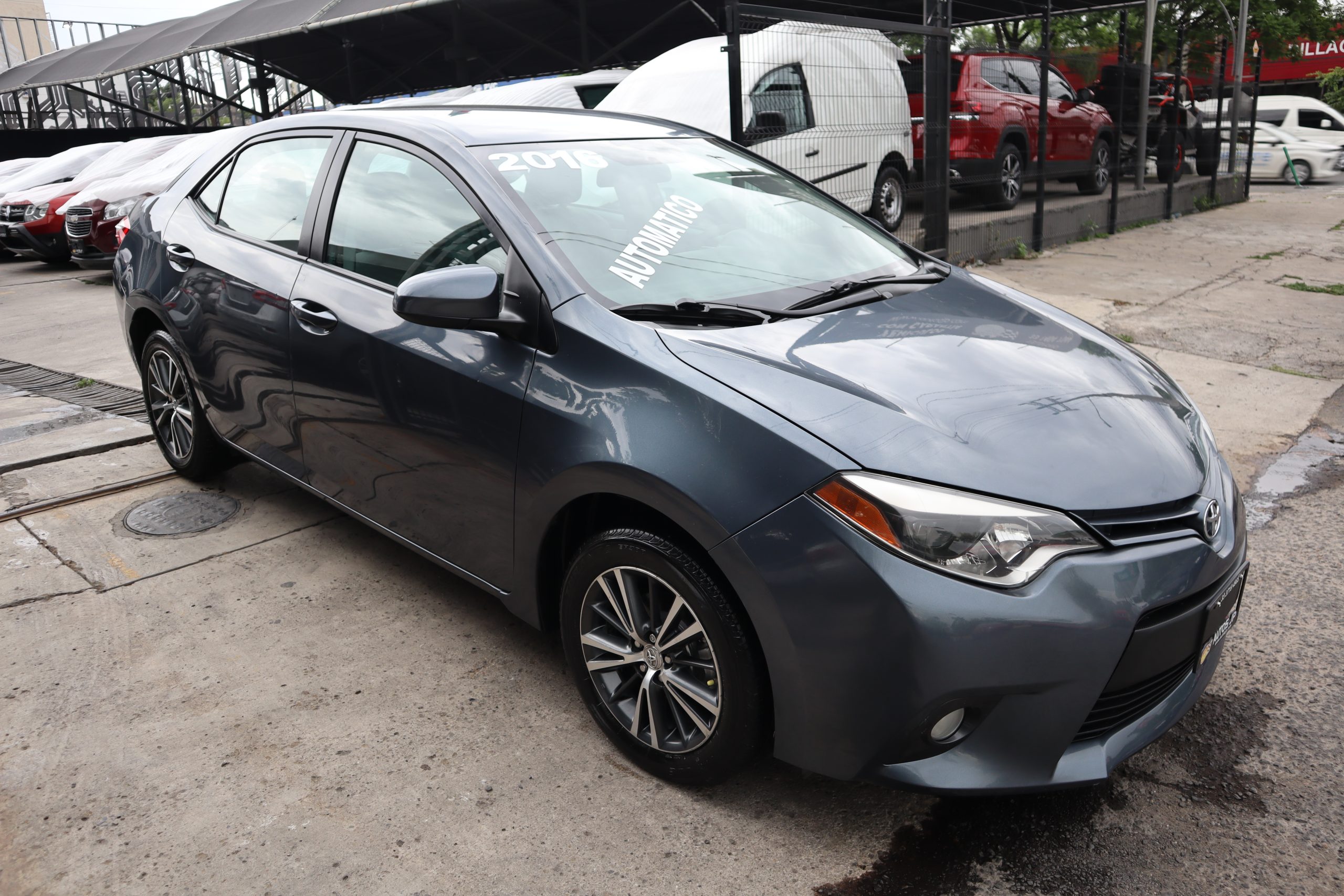 Toyota Corolla 2016 1.8 Le At Automático Gris