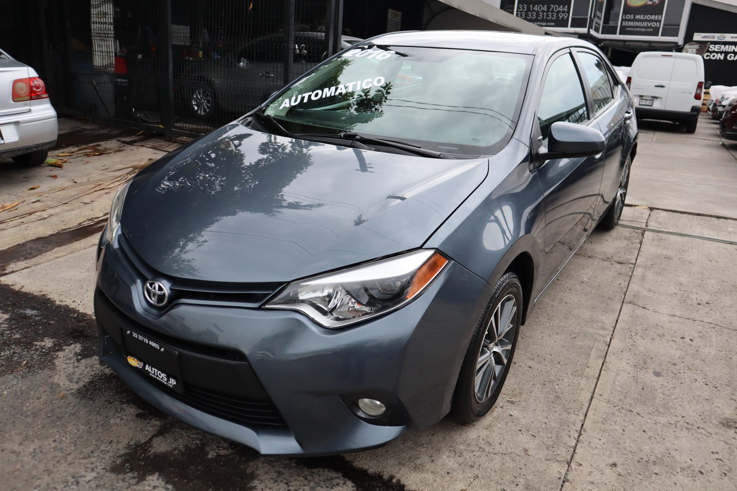 Toyota Corolla 2016 1.8 Le At Automático Gris