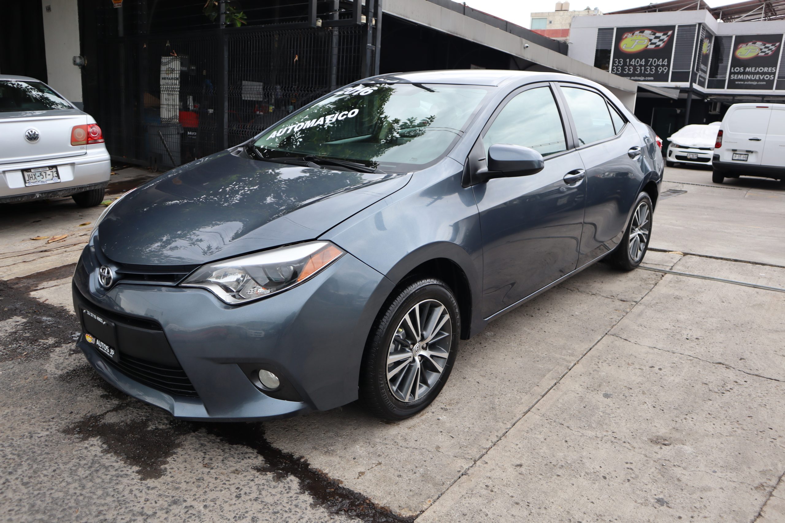 Toyota Corolla 2016 1.8 Le At Automático Gris