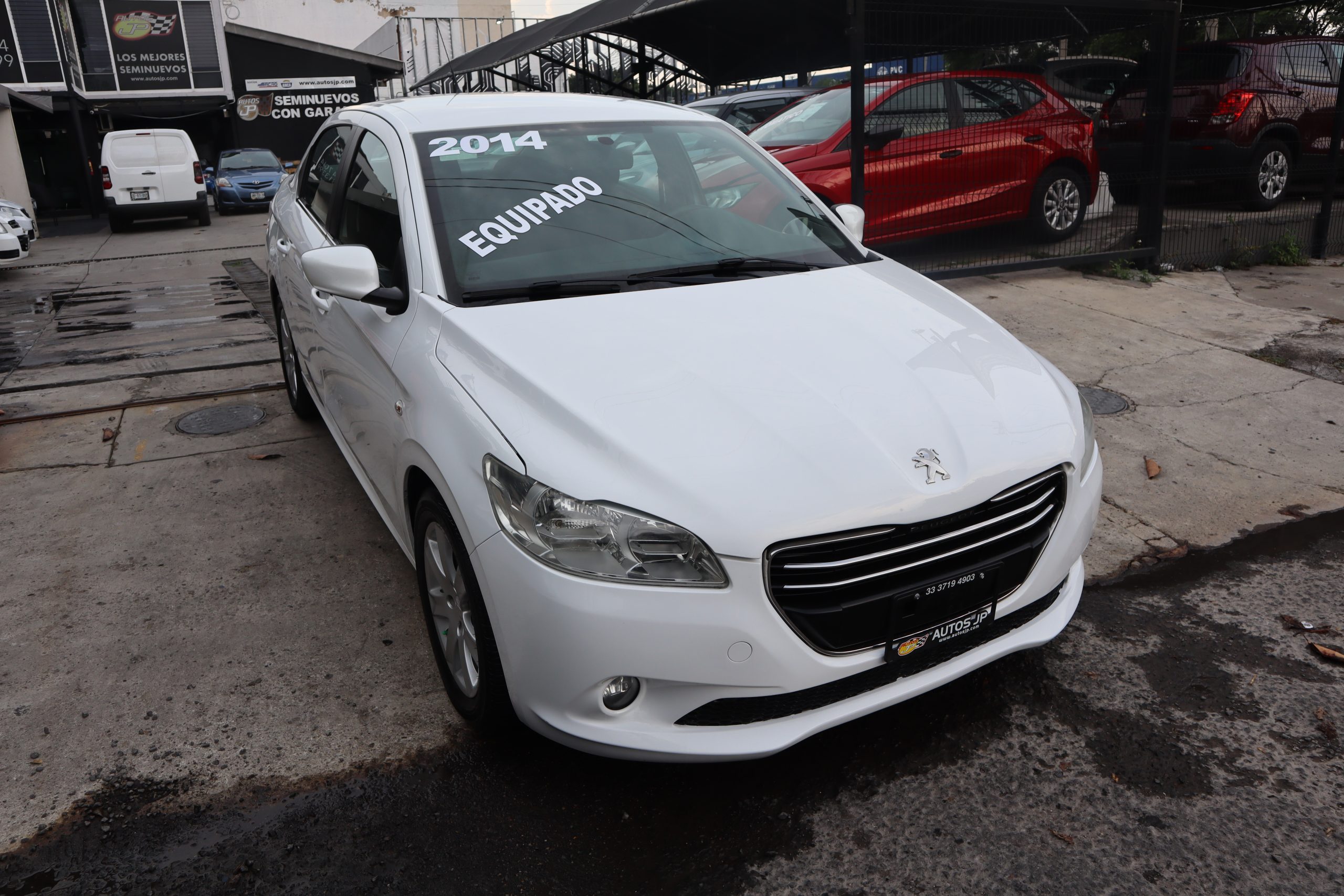 Peugeot 301 2014 1.6 Active Mt Manual Blanco