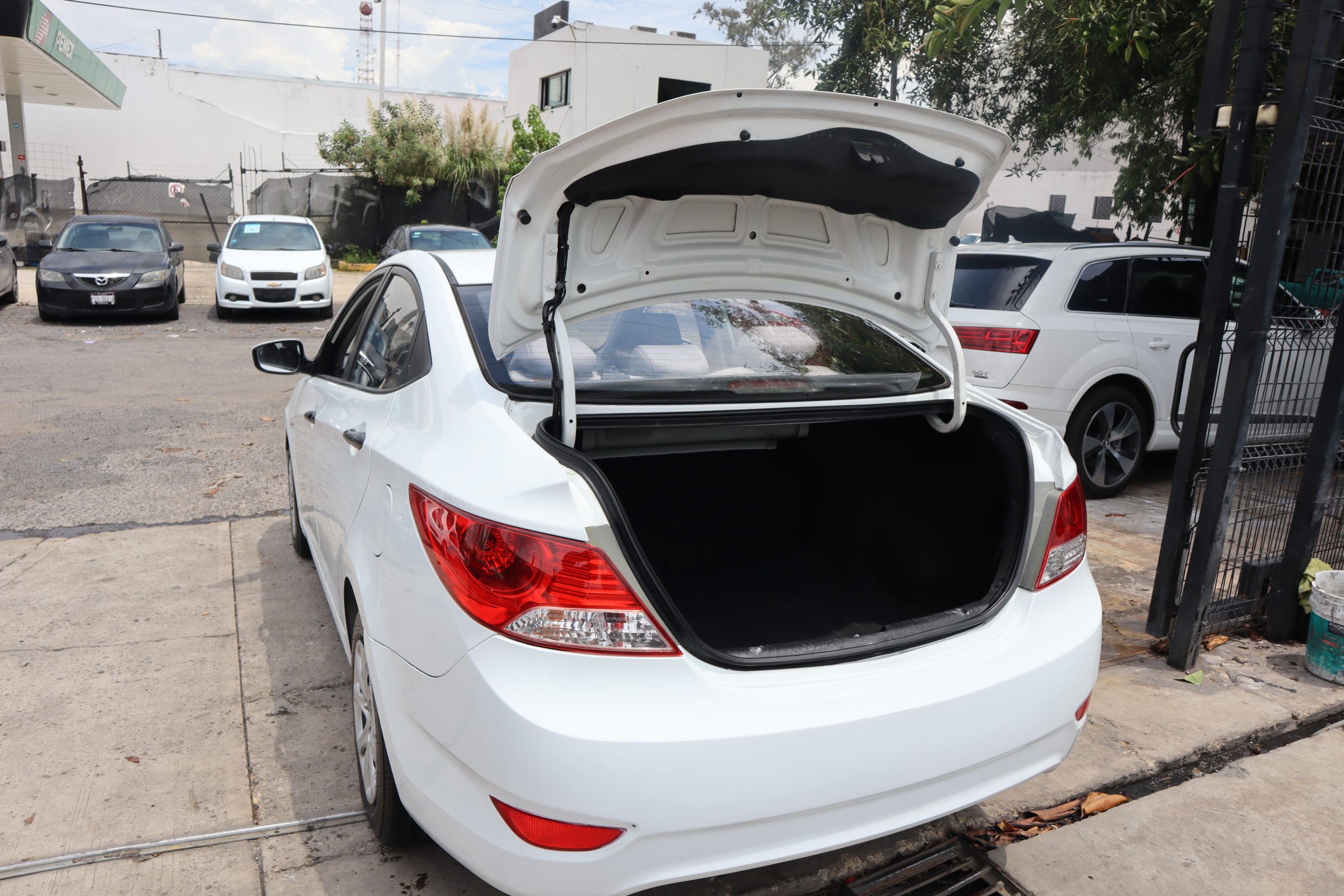 Dodge Attitude 2012 N/A Manual Blanco