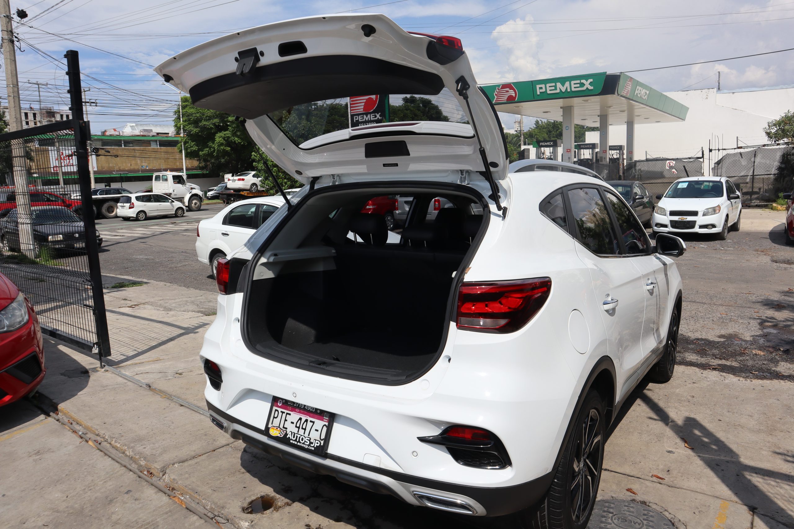 MG ZS 2023 1.5 Elegance At Automático Blanco