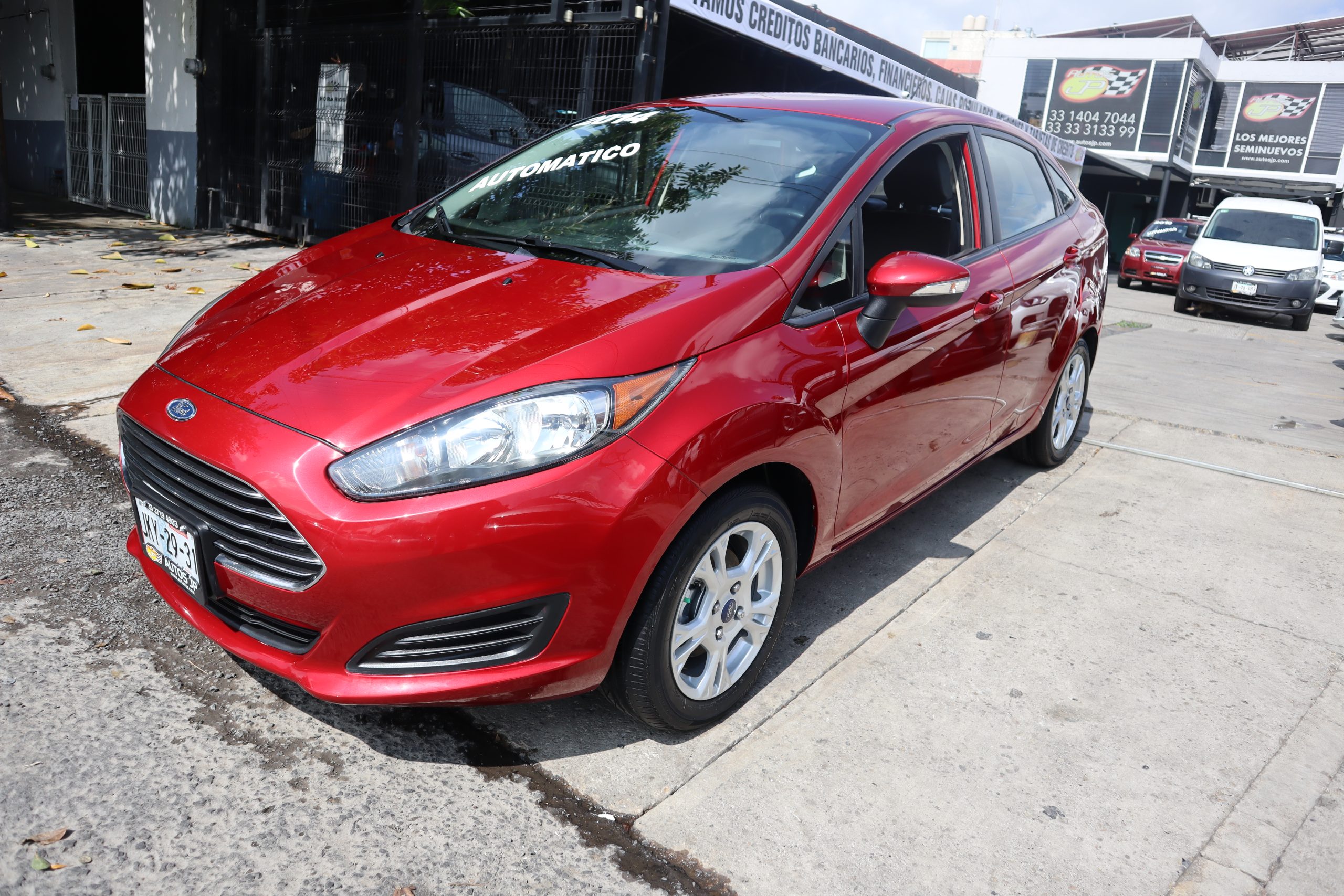 Ford Fiesta 2014 1.6 Se Sedan At Automático Rojo