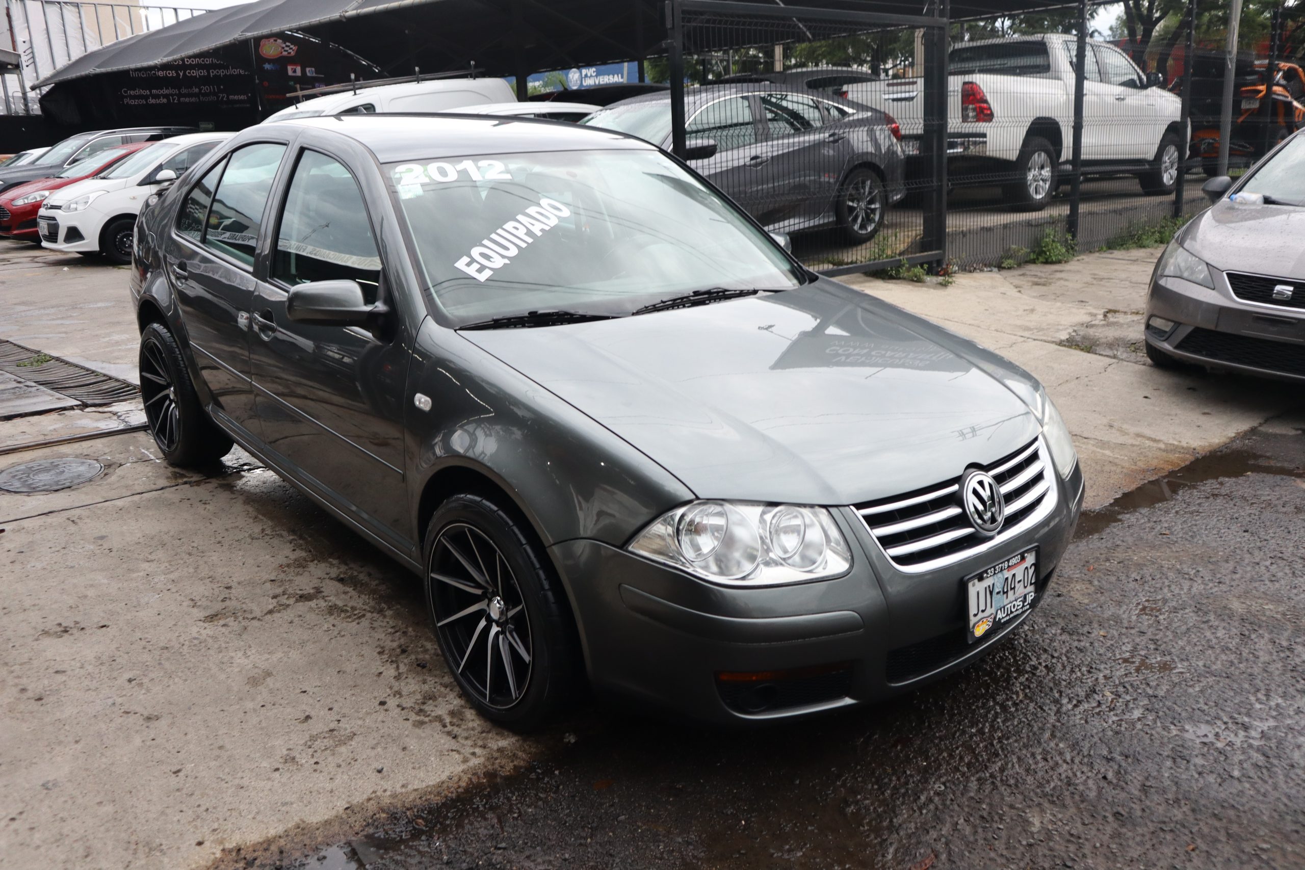 Volkswagen Jetta 2012 Clásico 2.0 Cl 5vel Aa Mt Manual Gris