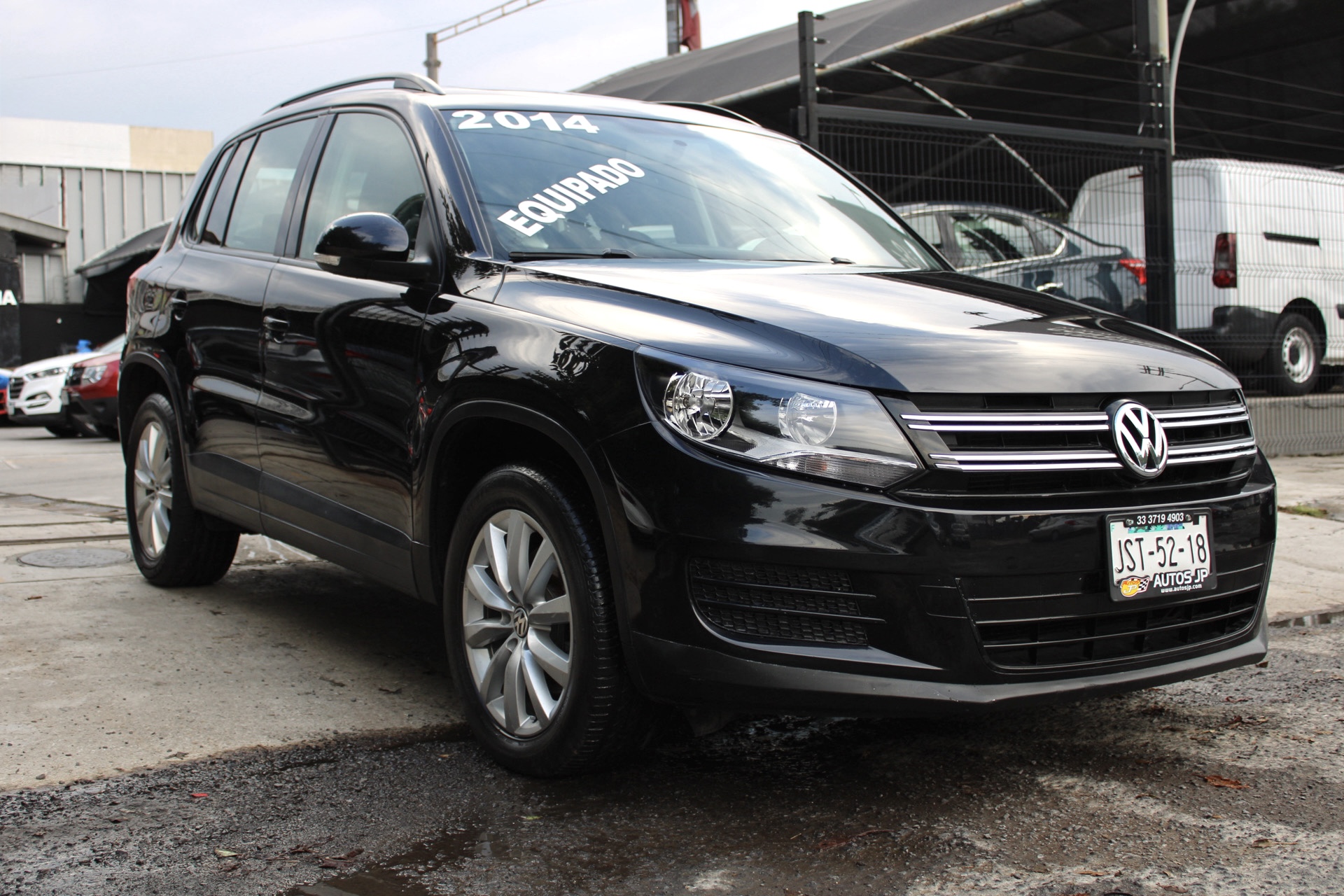 Volkswagen Tiguan 2014 1.4 Sport&style At Automático Negro