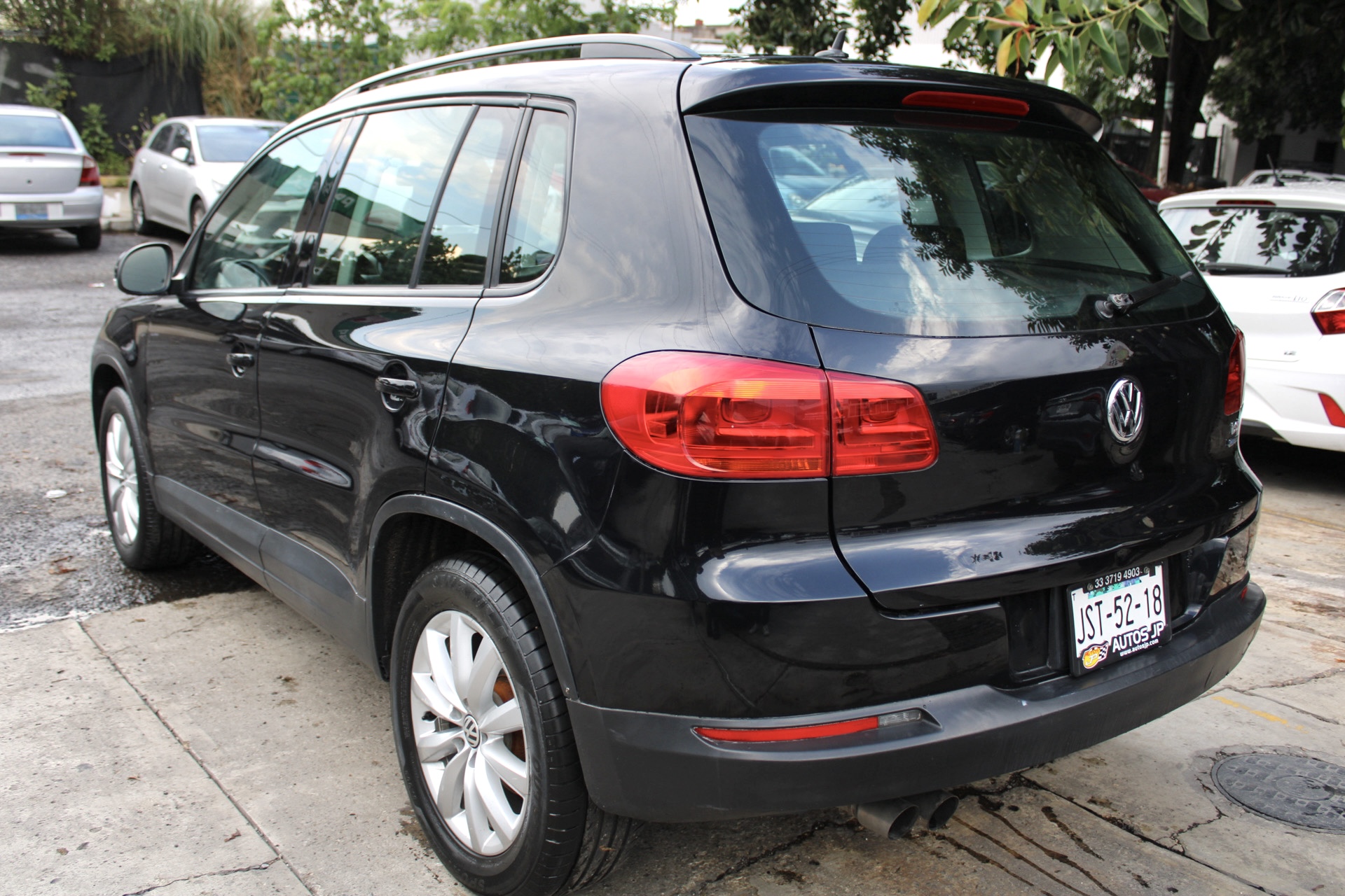 Volkswagen Tiguan 2014 1.4 Sport&style At Automático Negro