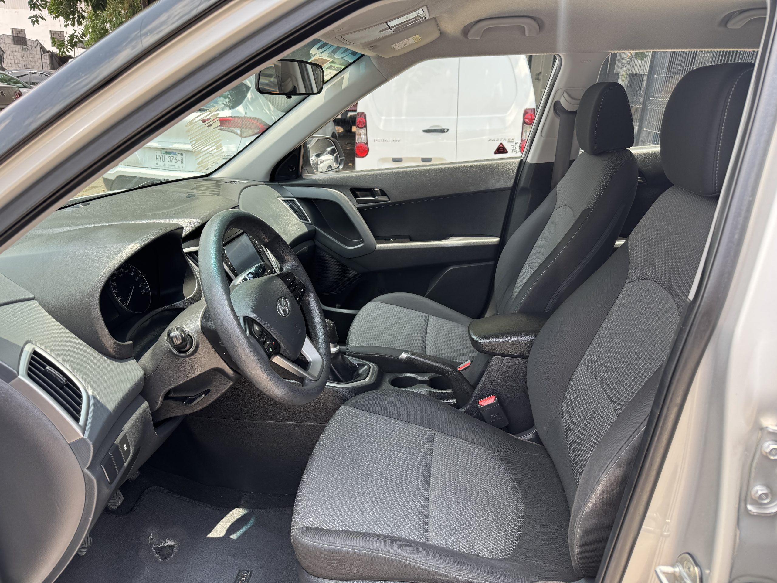 Hyundai Creta 2018 1.6 Gls Mt Manual Plata