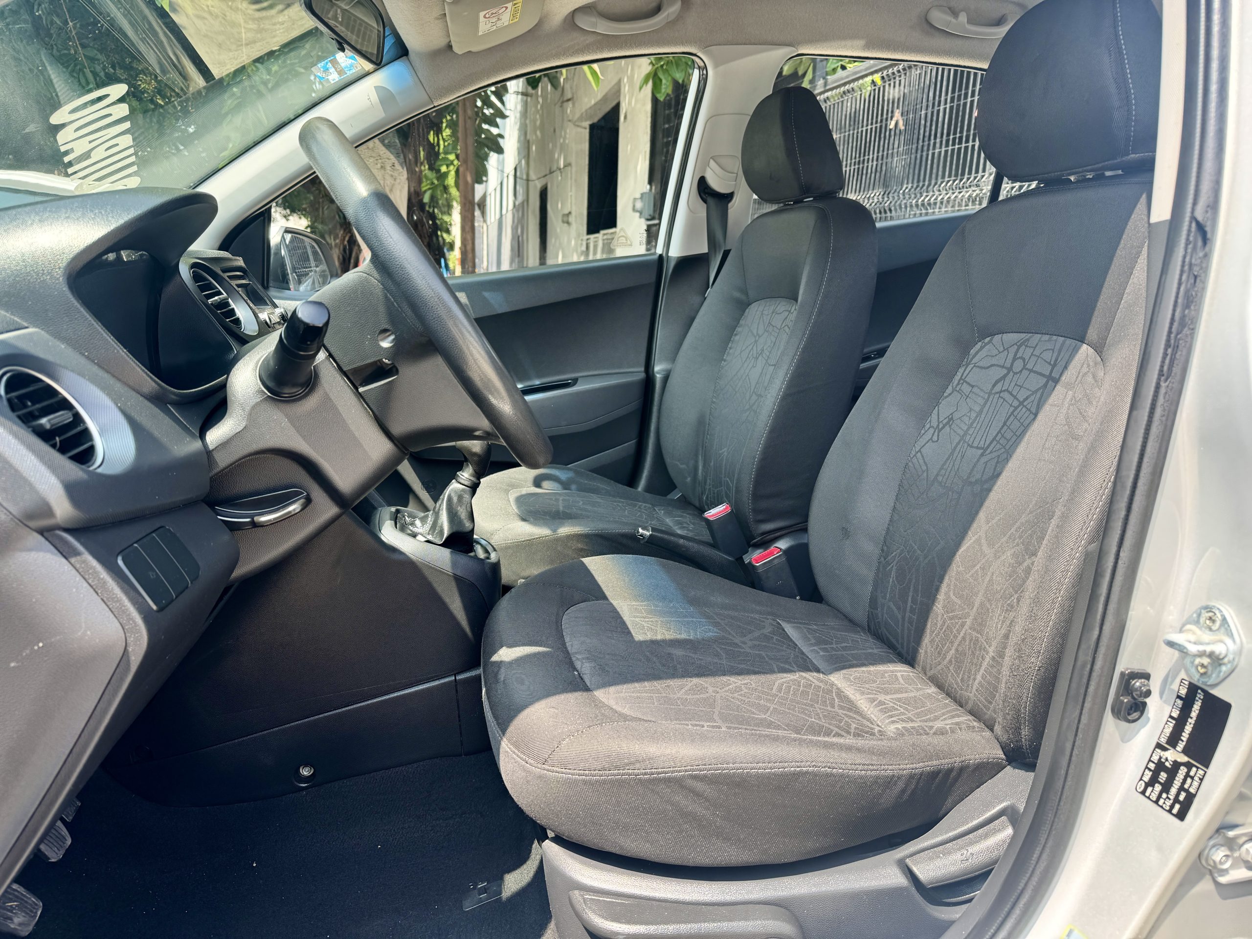 Hyundai Grand i10 2018 1.3 Gls Mt Manual Plata