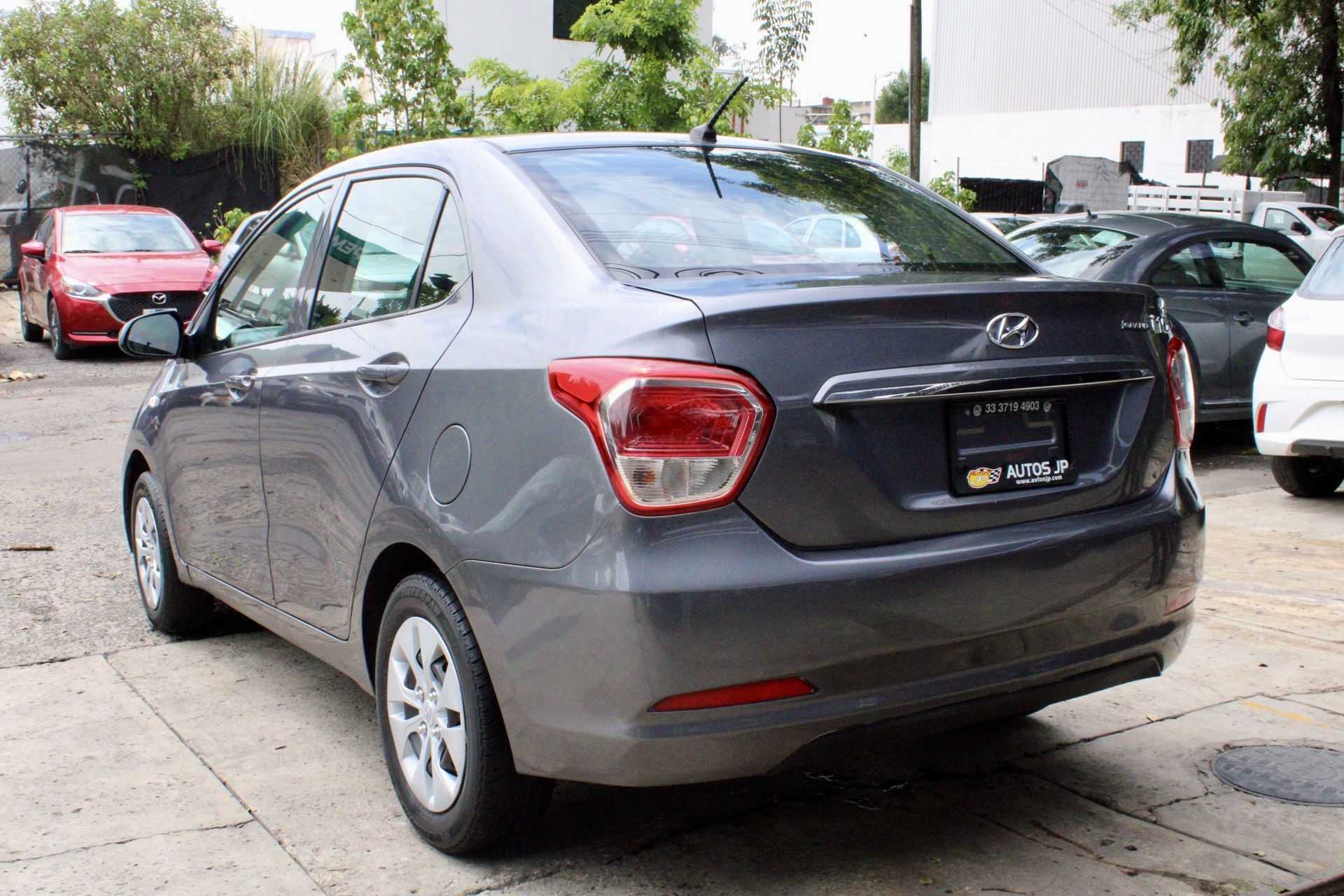 Hyundai Grand i10 2017 GL MID Manual Gris