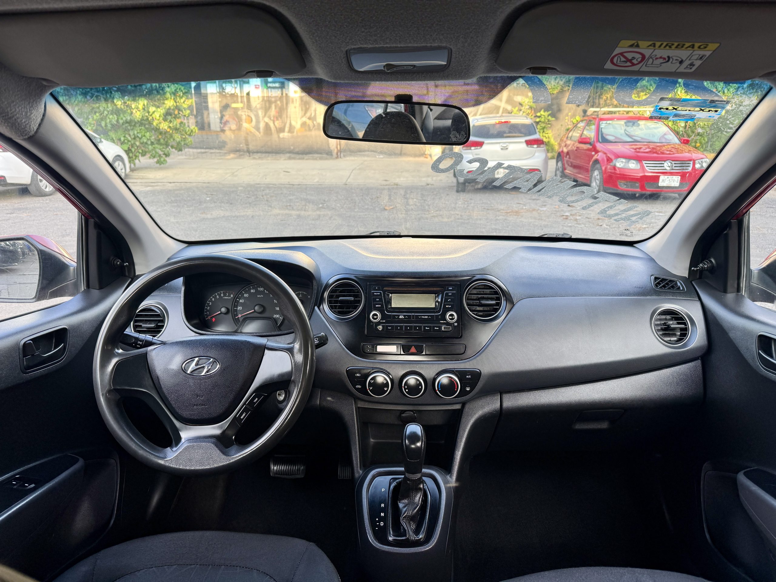 Hyundai Grand i10 2017 GL MID Automático Rojo