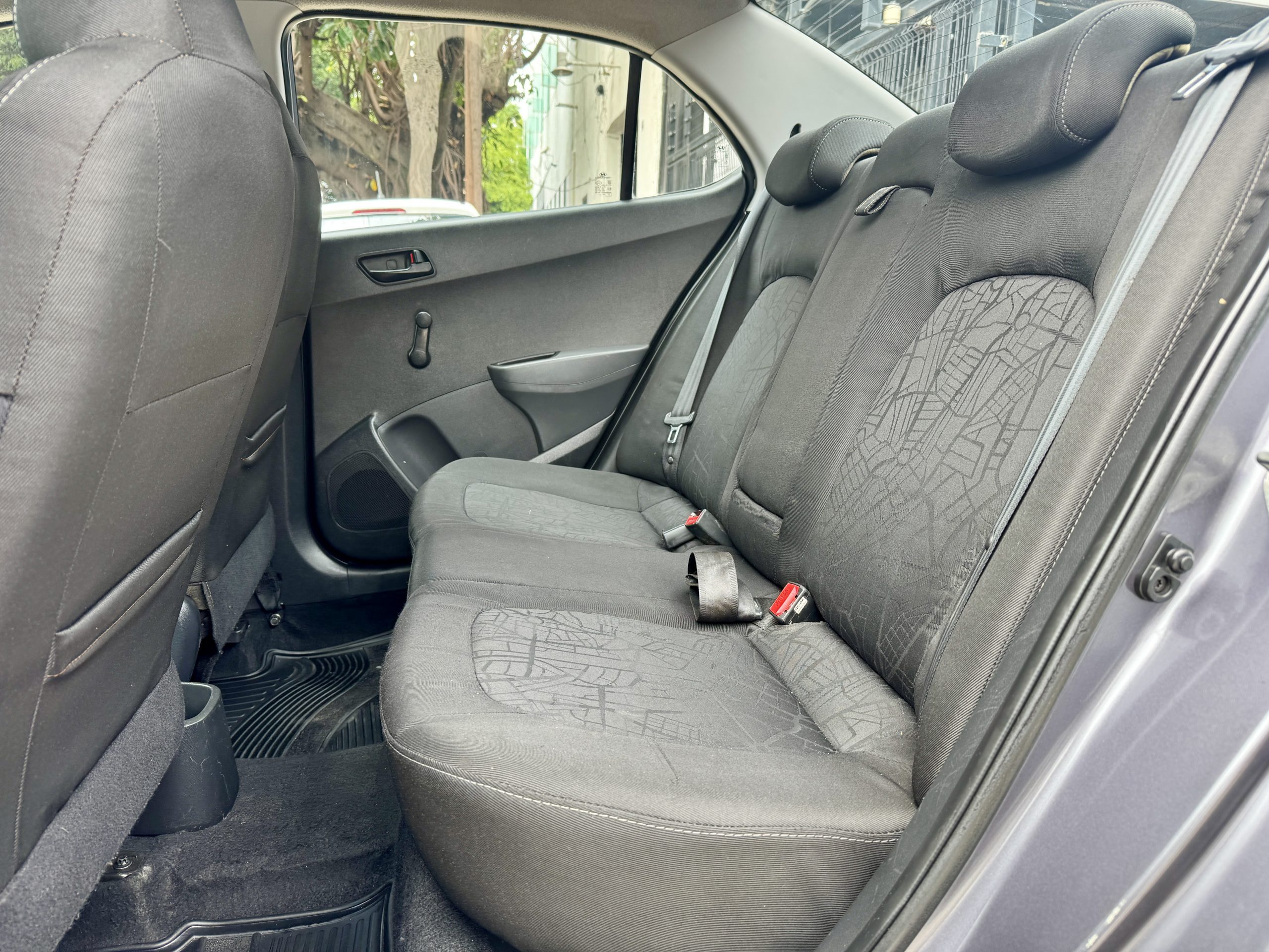 Hyundai Grand i10 2017 GL MID Manual Gris