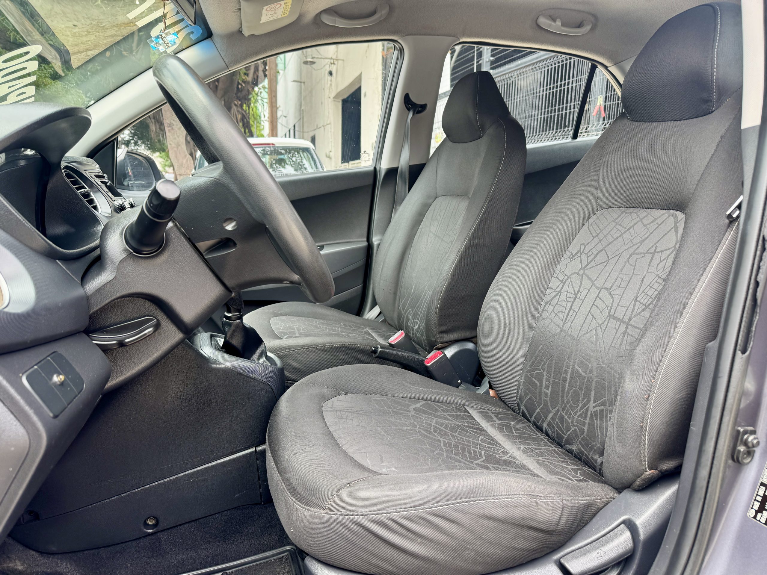 Hyundai Grand i10 2017 GL MID Manual Gris