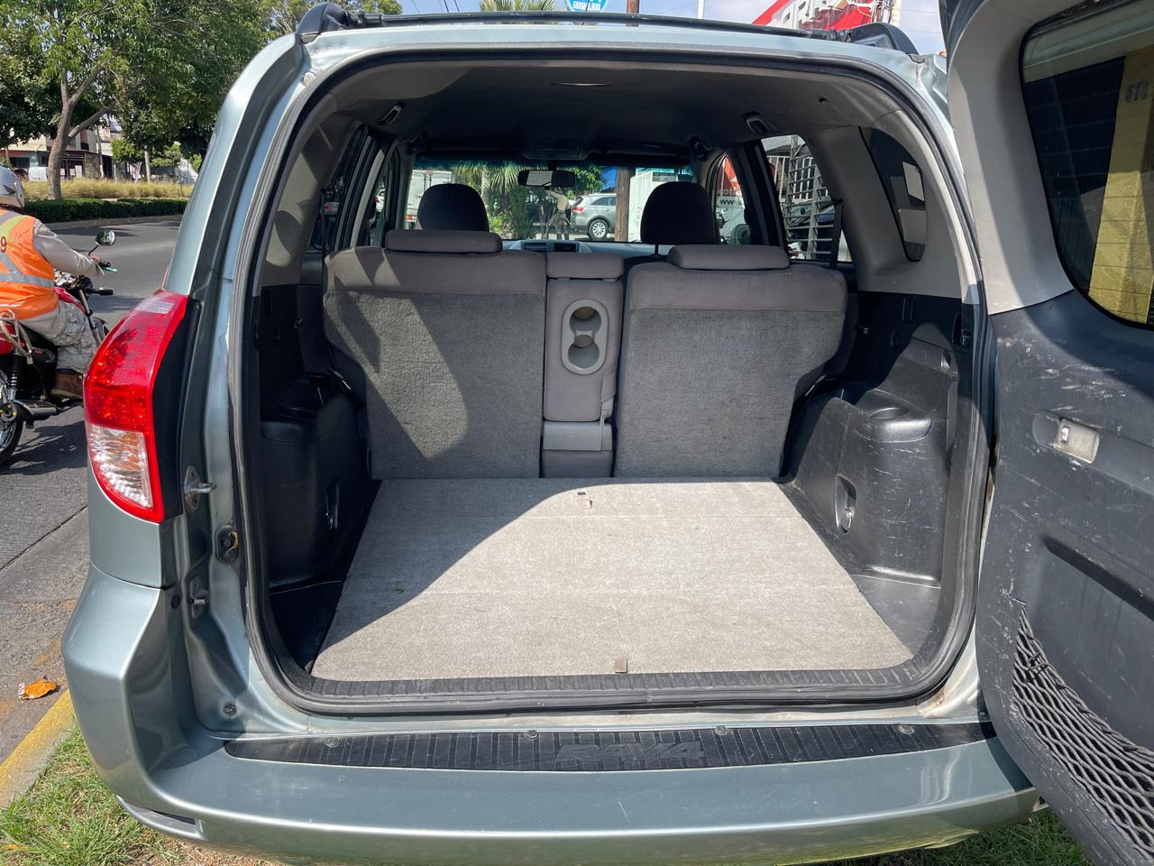 Toyota Rav4 2008 LX Automático Verde