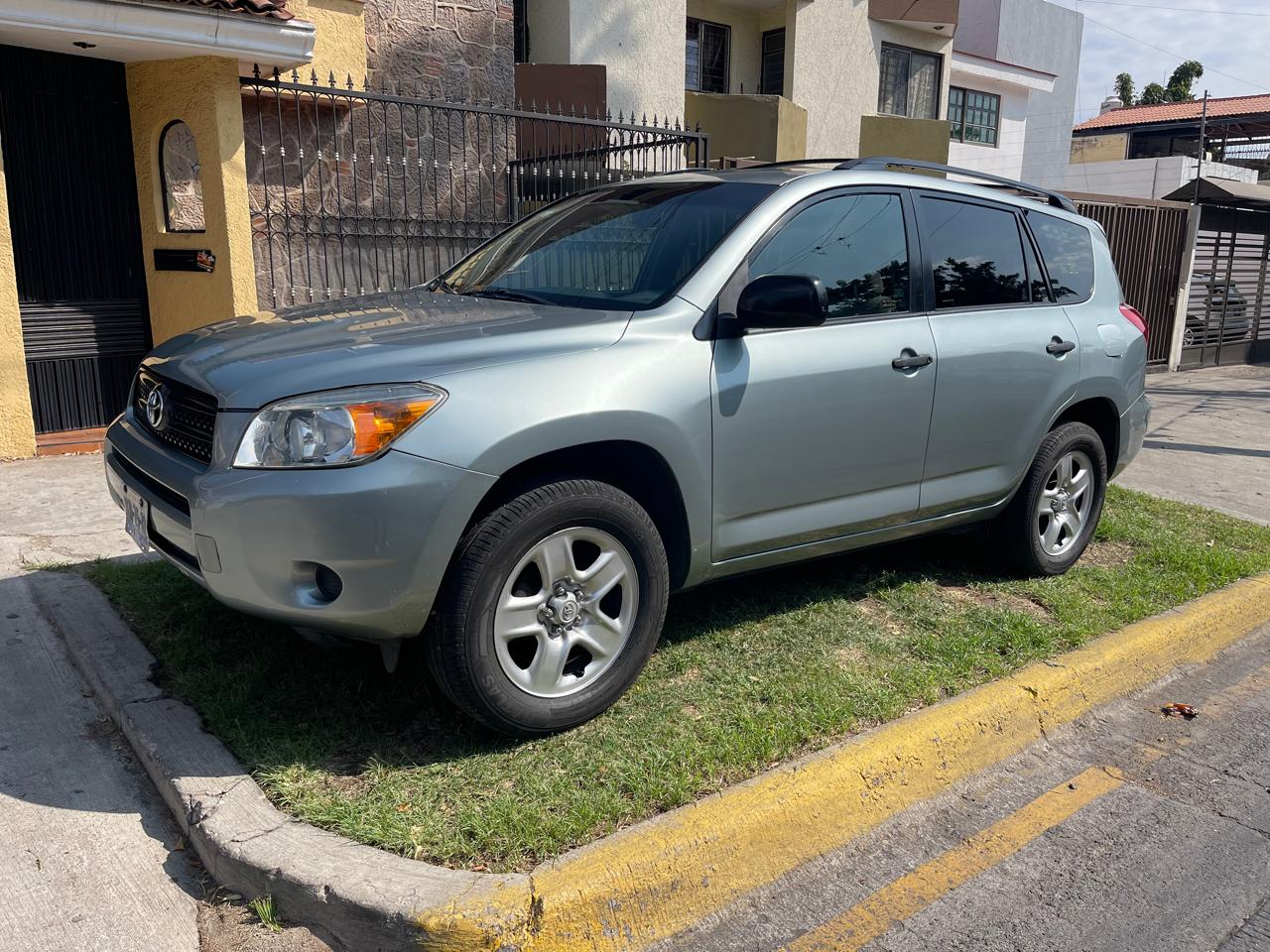 Toyota Rav4 2008 LX Automático Verde
