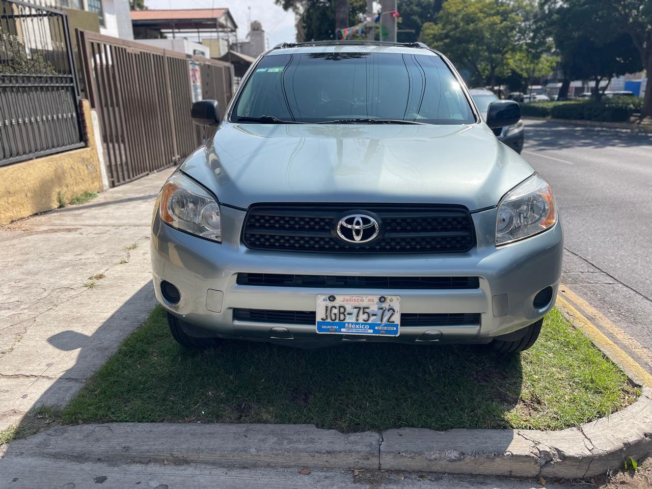Toyota Rav4 2008 LX Automático Verde