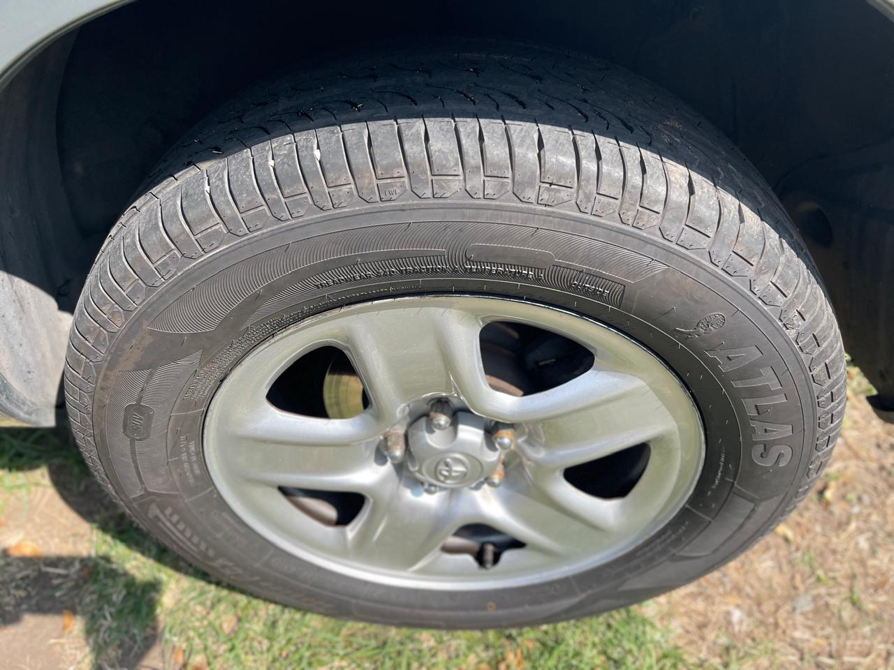Toyota Rav4 2008 LX Automático Verde