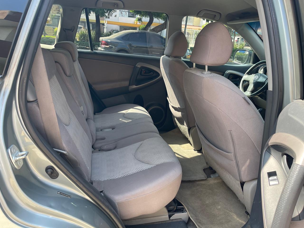Toyota Rav4 2008 LX Automático Verde