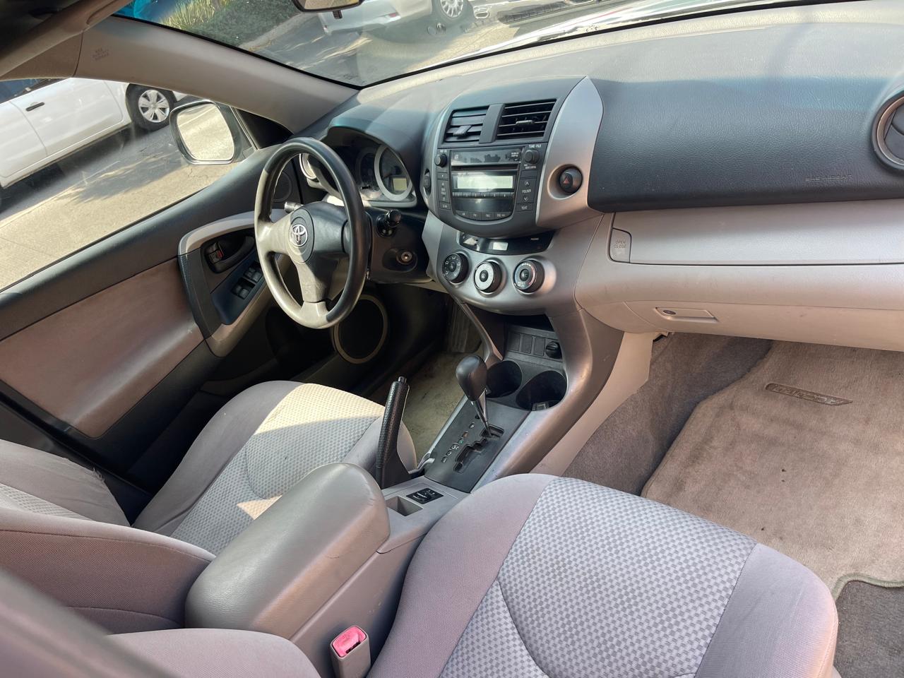 Toyota Rav4 2008 LX Automático Verde