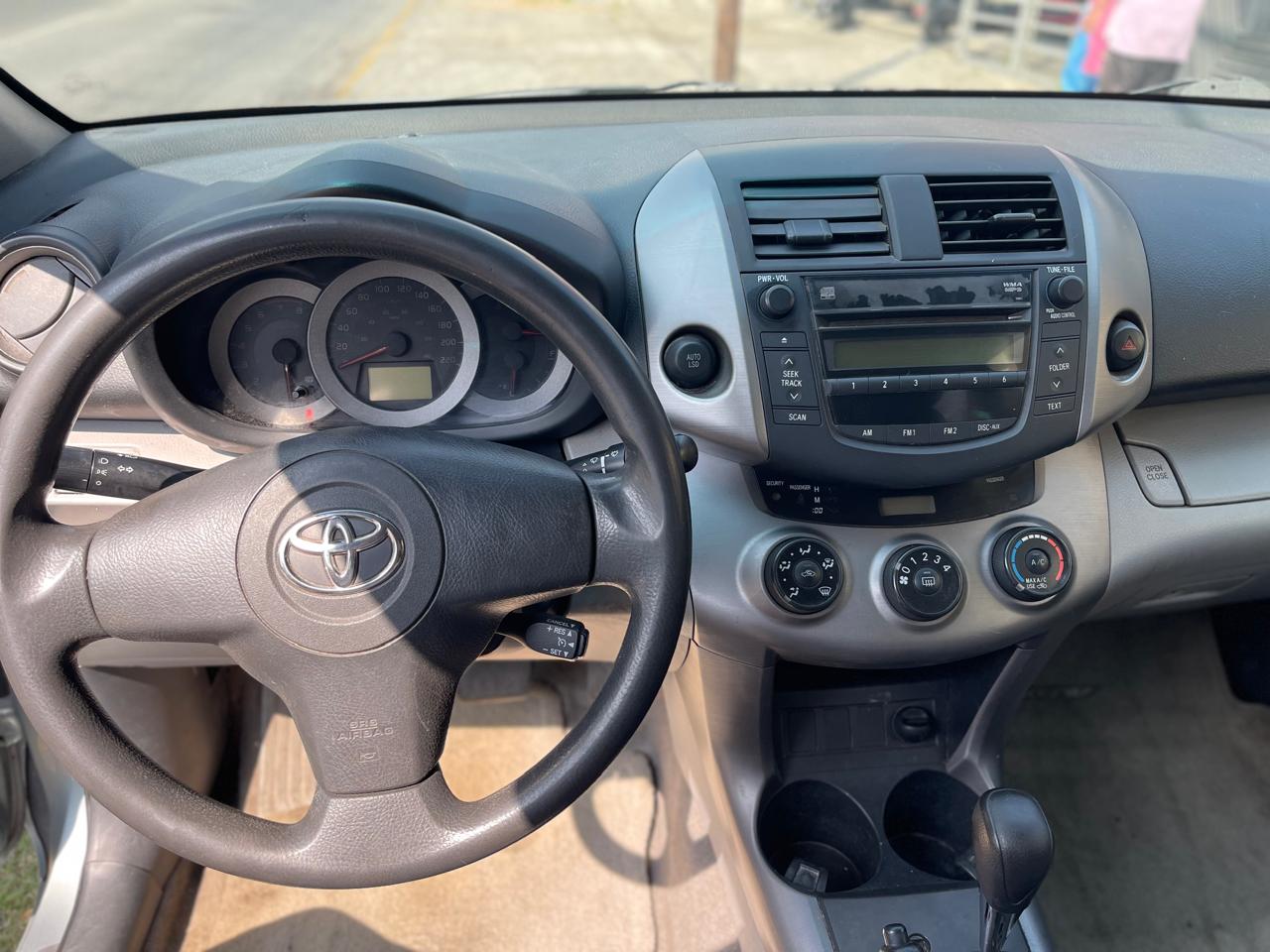 Toyota Rav4 2008 LX Automático Verde