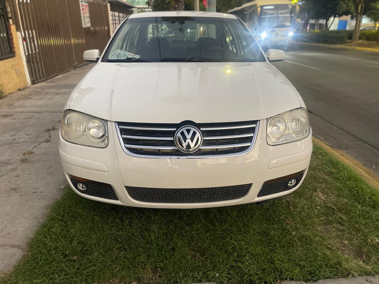 Volkswagen Jetta 2012 A4 Manual Blanco