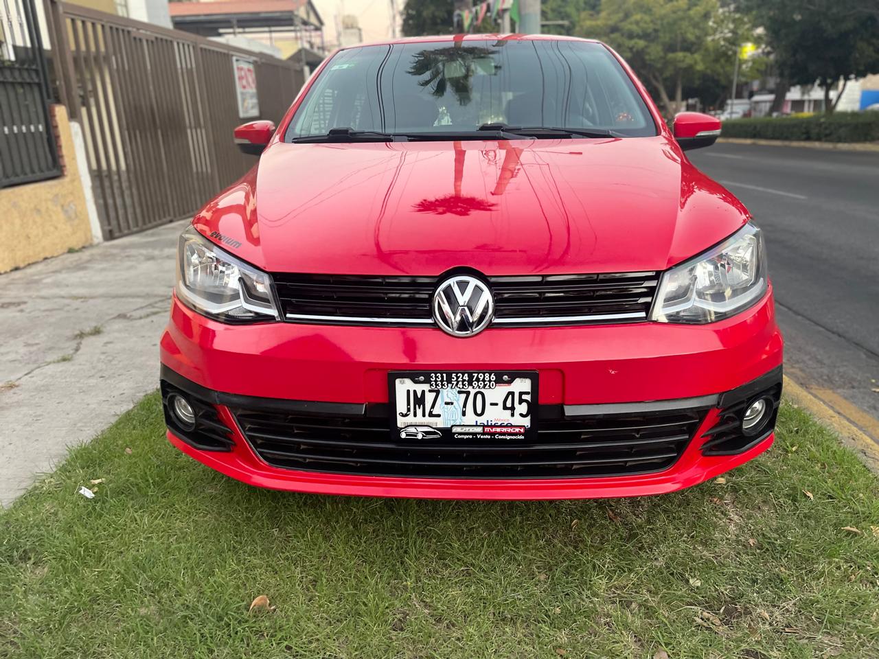 Volkswagen Gol 2017 Confortline Manual Rojo