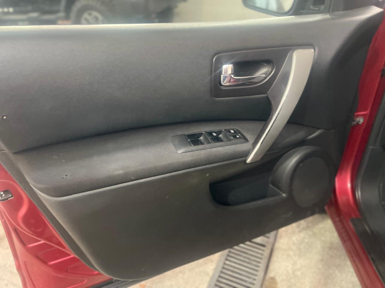 Nissan Rouge 2008 SL Automático Rojo