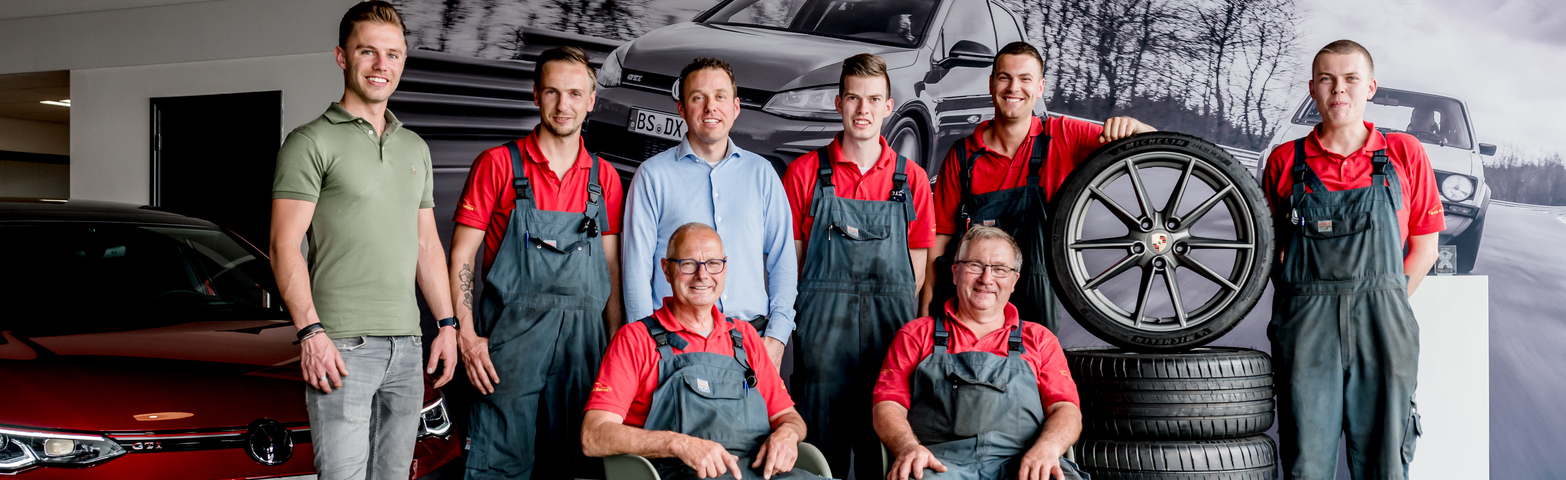 Het team van Auto & Service in Hengelo 