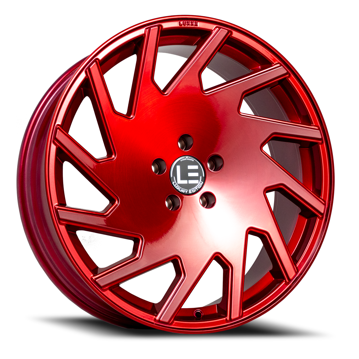 https://storage.googleapis.com/autosync-wheels/Luxxx_LE/11-RD_Brushed_Silver_Rojo-Red-Clear-Coat_0001.png