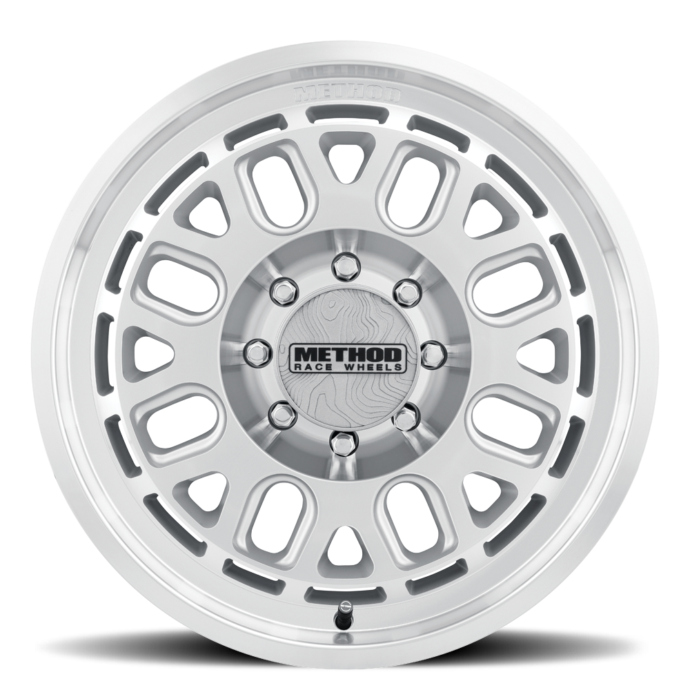 https://storage.googleapis.com/autosync-wheels/Method/MR321_MC_Machined_Clear-Coat_8-lug_0003.png