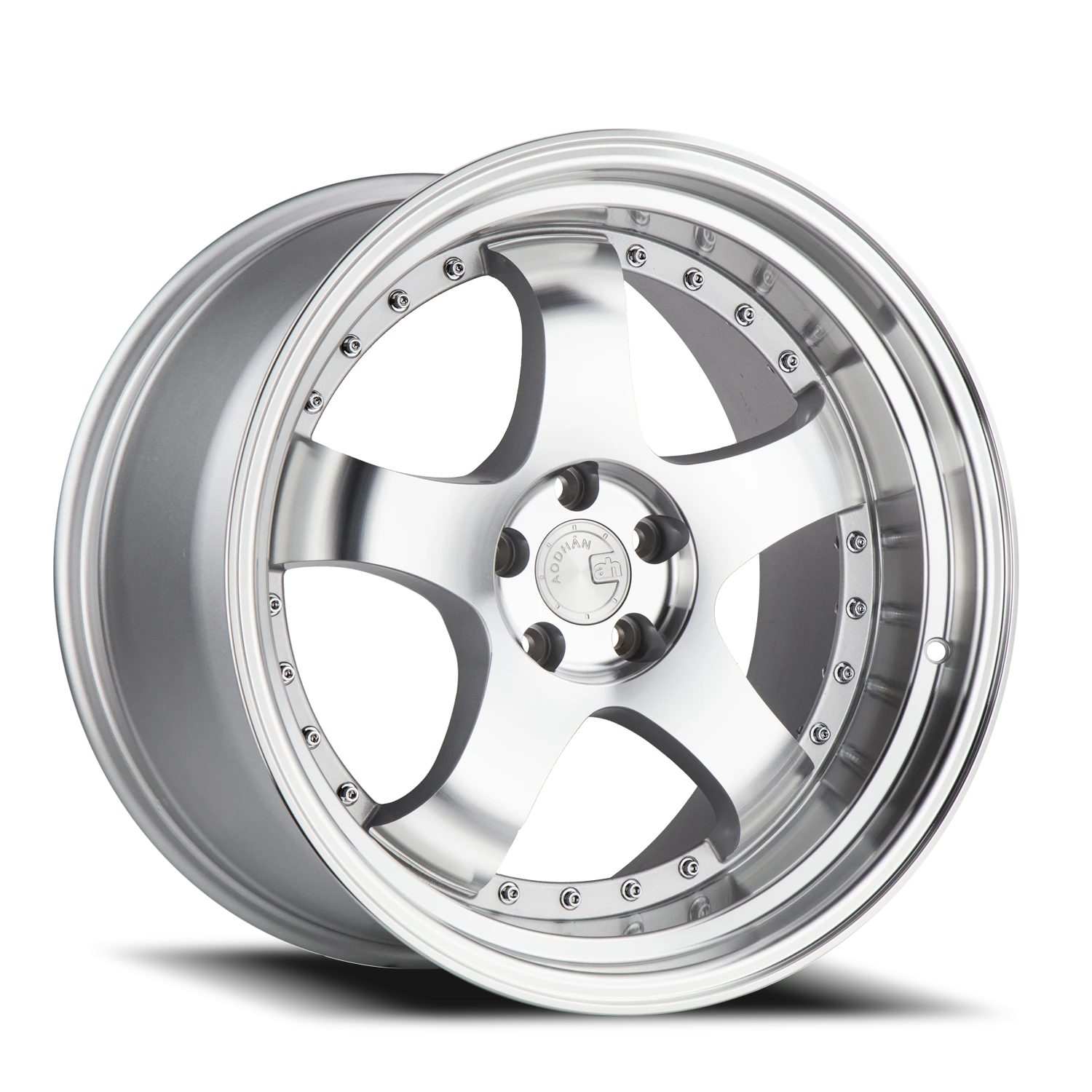 https://storage.googleapis.com/autosync-wheels/webp/AodHan/AH03_SMF_Silver_Machined-Face_5-lug_0001.webp