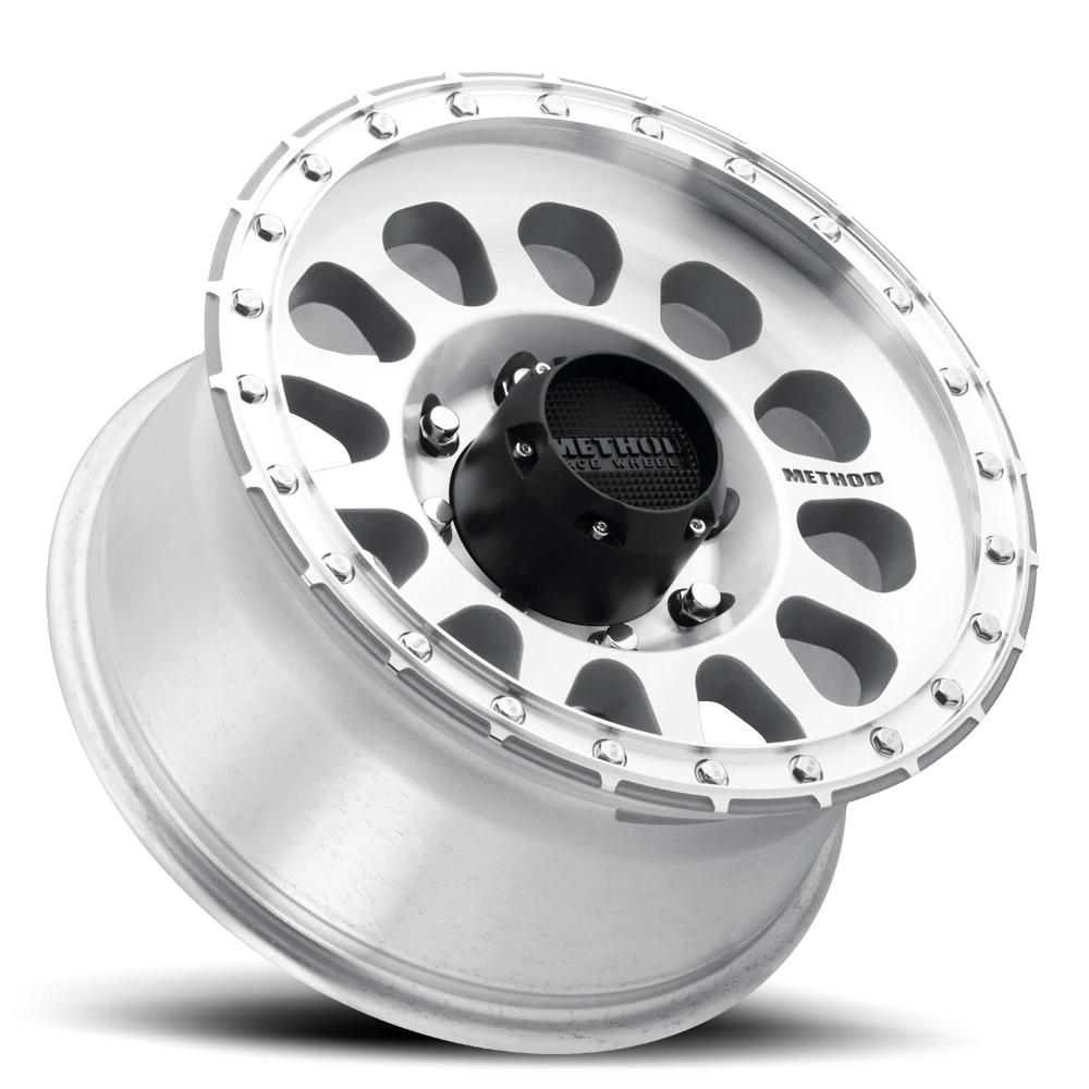 https://storage.googleapis.com/autosync-wheels/webp/Method/MR315_Machined_Clear-Coat_8-lug_0002.webp