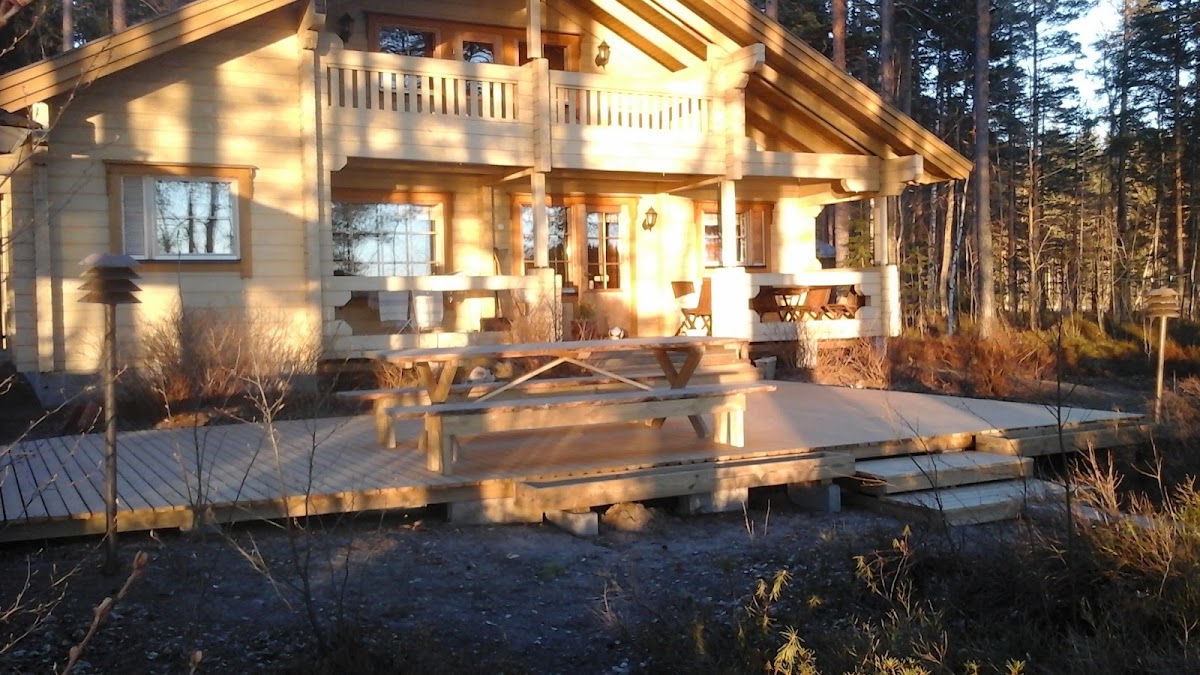 Photo 1