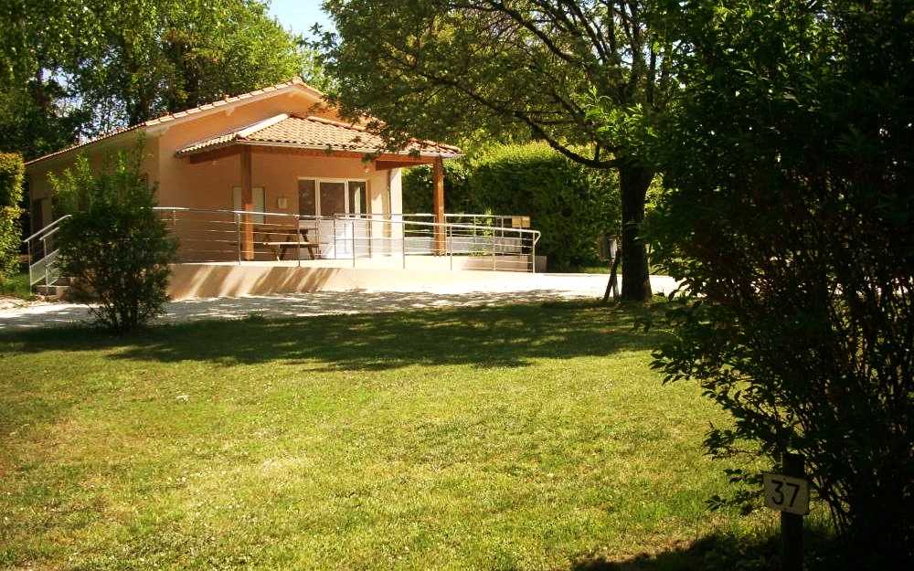 Camping du Nichoir à Baignes