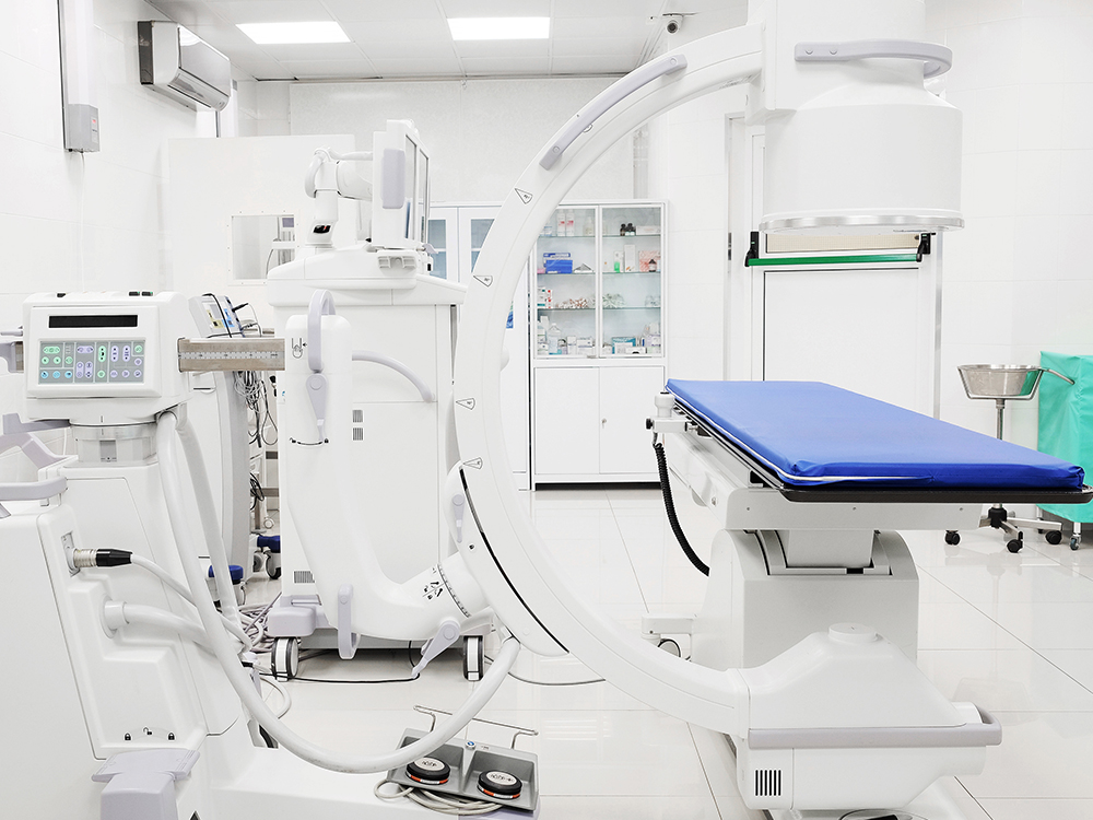 Basic Features of a C-Arm and Fluoroscopy Table