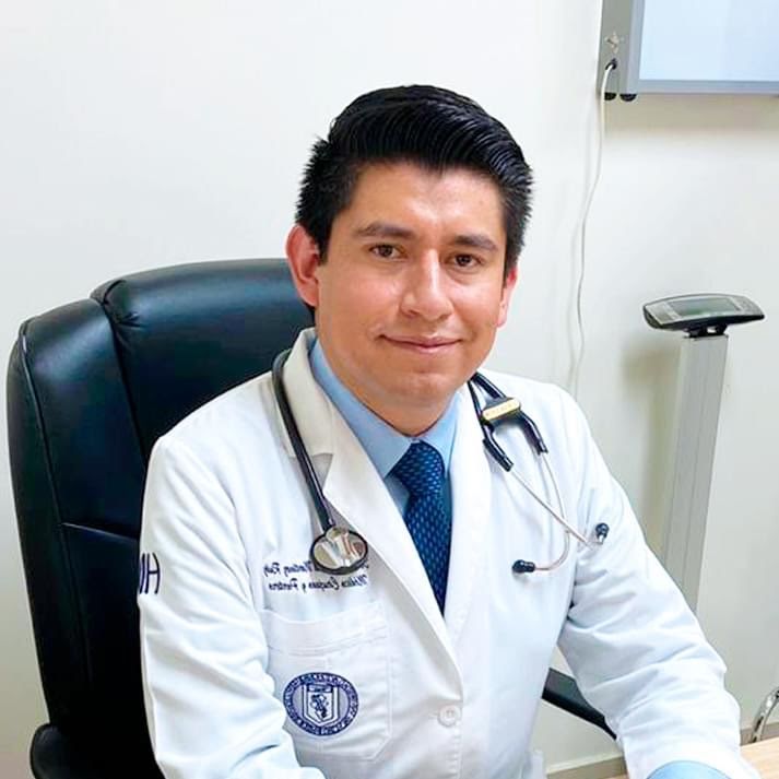 Erick Martín Martínez Ruiz MEDICO CIRUJANO Y PARTERO 