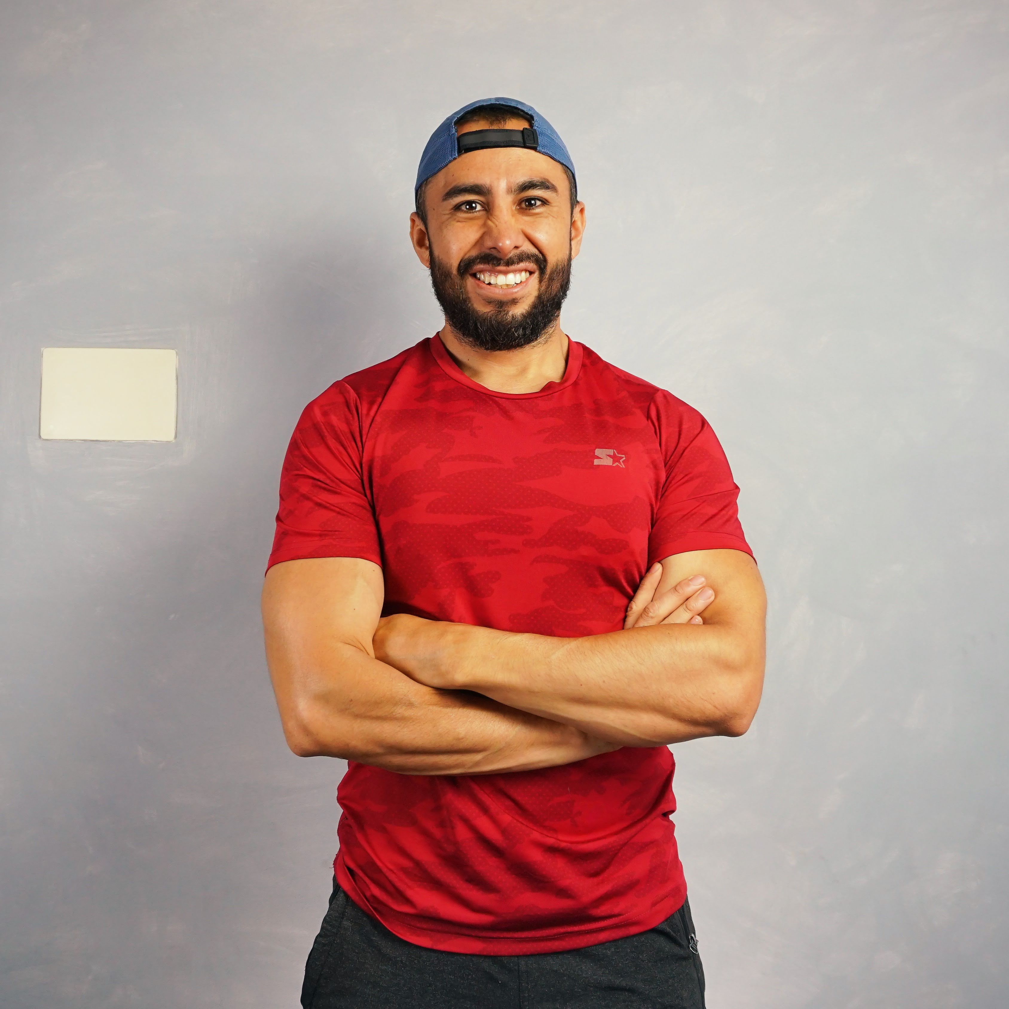 Adrianfit Diplomado en Nutrición, Especialista en Programación del Entrenamiento de Glúteo, Especialista en programación de hipertrofia