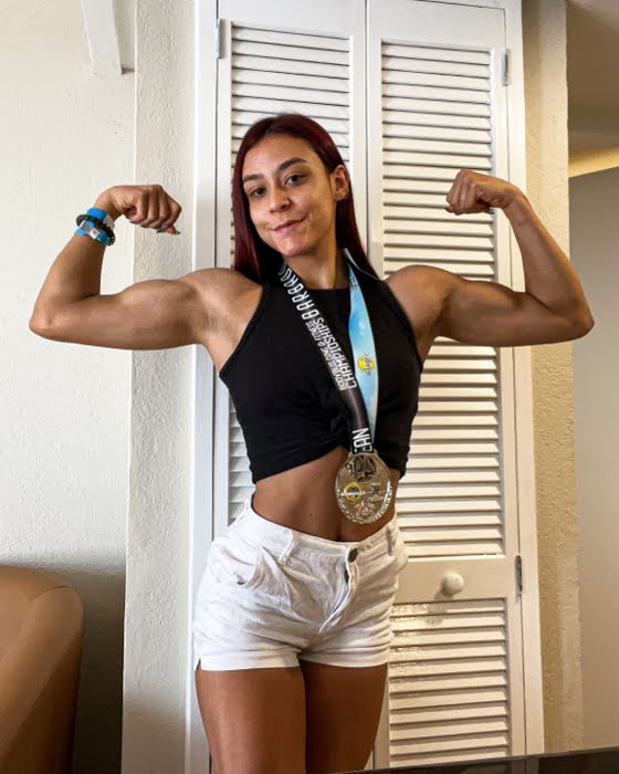 Fatima Odalis Navarro Lopez licenciatura en nutrición y fisicoculturismo y fitness