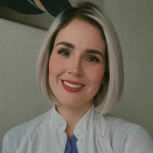 Karina Yael Oliva Serrano LICENCIADA EN NUTRICIÓN