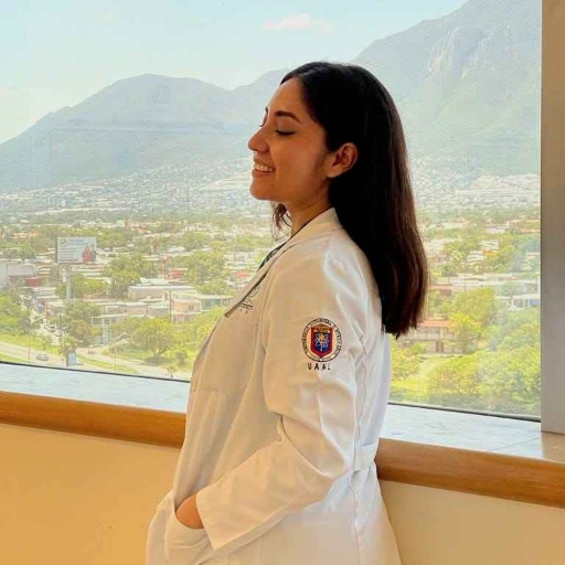 Karla Castillo Licenciada en Nutrición