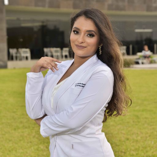 Brenda Samira Hernandez Molina Licenciada en Nutrición