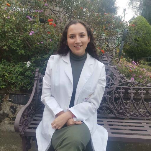 Vanessa Alejandra Estrada Gonzalez Licenciada en Dietética y Nutrición