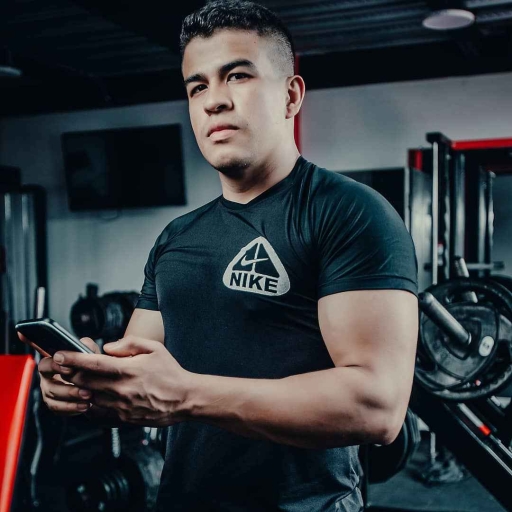 Miguel Carrero entrenamiento personal rehabilitación y fisioterapia