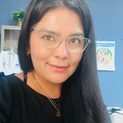 Leslie Yunuén Guillén Medina Maestra en Nutrición Clínica