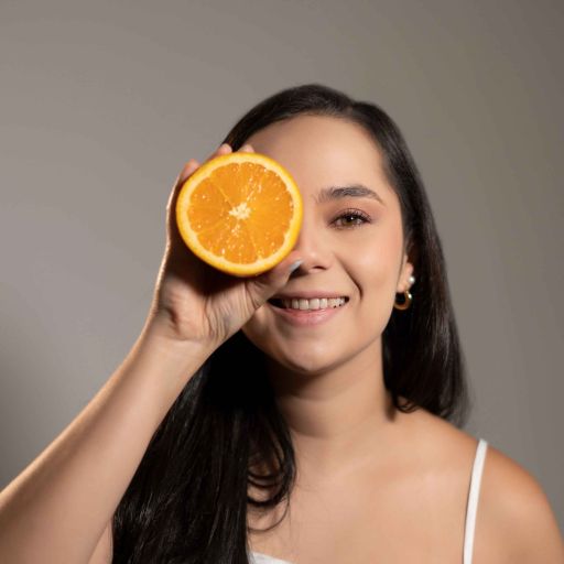 Daniela Chacon NUTRICIONISTA Y DIETISTA