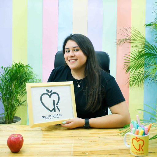 Lic. Karina Moreno Martínez Licenciada en Nutrición