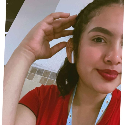 Yuritzy Paola Alcázar Diaz Especialista en nutrición