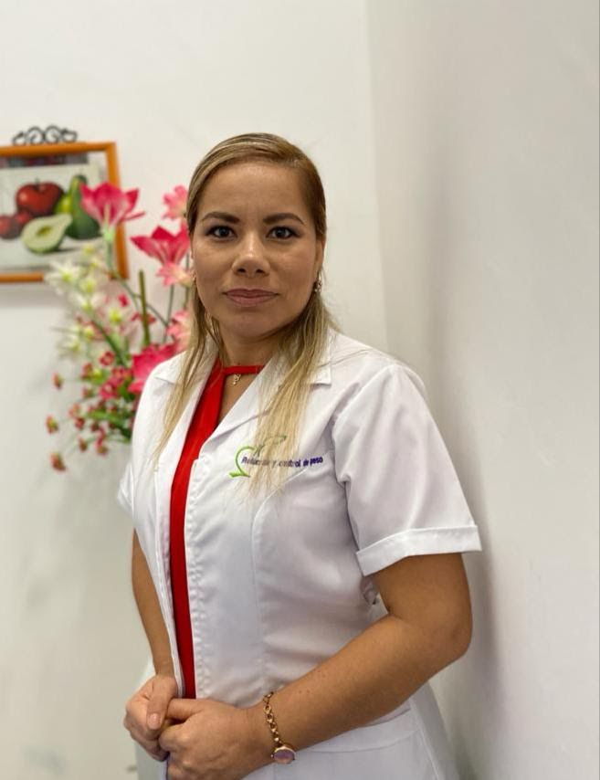 Ninel Gonzalez Maestría Nutrición Aplicada a Síndrome Metabólico y Enfermedades Crónico Degenerativas. Diplomado en Diabetes, Diplomado en Bariatría clínica, Doctorado en Psicología