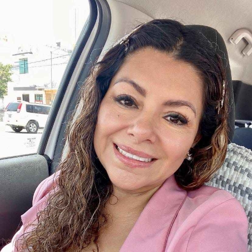 Claudia Hernández Licenciada en Nutricion
